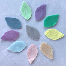 Load image into Gallery viewer, Pastel Felt Leaves, Die Cut Felt Leaf Kit
