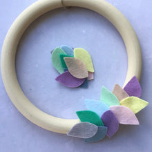 Load image into Gallery viewer, Pastel Felt Leaves, Die Cut Felt Leaf Kit
